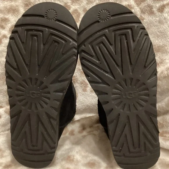 UGG Classic Mini Turnlock Bling Swarovski Crystal Black Boot, Size 8 - Picture 14 of 16